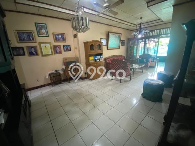 For Sale Rumah 5 Kamar Lokasi Strategis Bagus dan Strategis di Ciputat For Sale Rumah 5 Kamar Lokasi Strategis Bagus dan Strategis di Ciputat