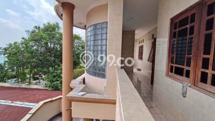 Area Ramai! Komersial Dijual di Jaten untuk Bisnis Luas Bangunan 540m2 Area Ramai! Komersial Dijual di Jaten untuk Bisnis Luas Bangunan 540m2