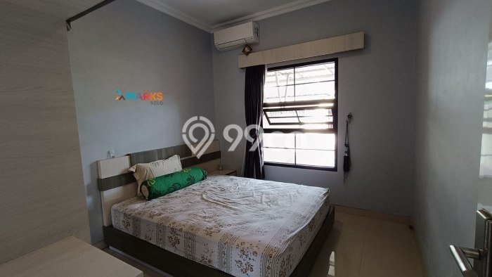 HARGA SPESIAL! Rumah di Solo Baru, Dekat Pusat Kota, 2 KM, LT 130m² LB 150m² HARGA SPESIAL! Rumah di Solo Baru, Dekat Pusat Kota, 2 KM, LT 130m² LB 150m²