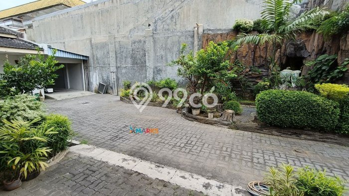 Dijual Rumah Mewah Elegan Dengan View Cantik di Keprabon, Surakarta Dijual Rumah Mewah Elegan Dengan View Cantik di Keprabon, Surakarta
