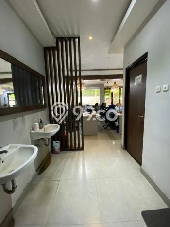 Rumah Luxury Modern Siap Huni di BSD Tangerang Rumah Luxury Modern Siap Huni di BSD Tangerang