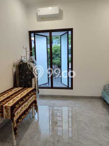 For Sale Rumah Mewah Exclusive di Kembangan, Jakarta Barat For Sale Rumah Mewah Exclusive di Kembangan, Jakarta Barat