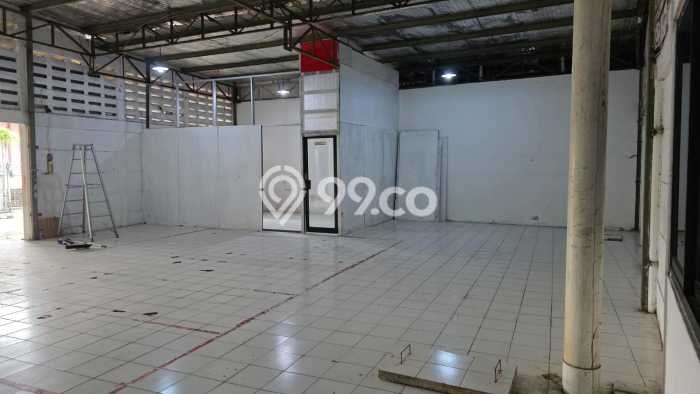 Disewakan Gudang di Pusat Kota Jakarta Barat Ramai Strategis Disewakan Gudang di Pusat Kota Jakarta Barat Ramai Strategis