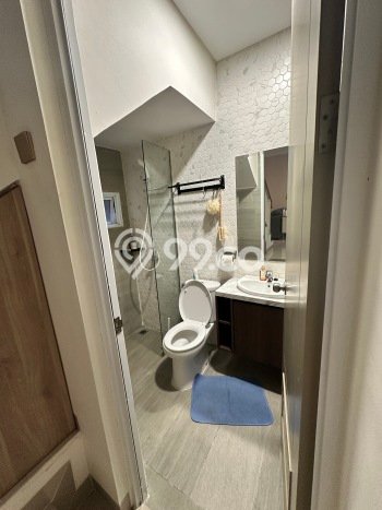 For Sale! Luxury House LT 105m2 Desain Elegan di Gading Serpong For Sale! Luxury House LT 105m2 Desain Elegan di Gading Serpong