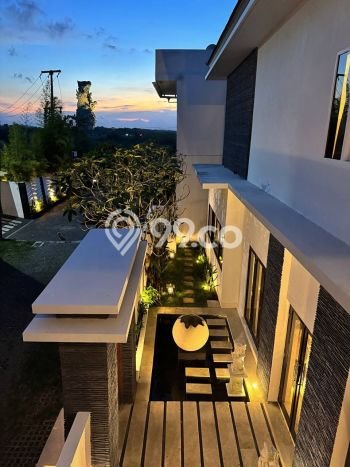 Siap Vila di , Area 702m2m², Lokasi Strategis Siap Vila di , Area 702m2m², Lokasi Strategis