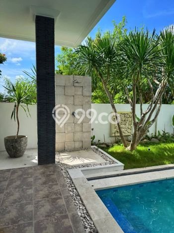 Siap Vila di , Area 702m2m², Lokasi Strategis Siap Vila di , Area 702m2m², Lokasi Strategis