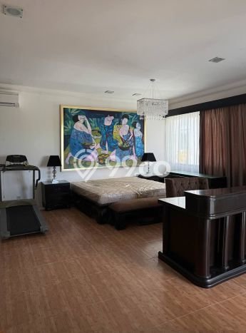 Siap Vila di , Area 702m2m², Lokasi Strategis Siap Vila di , Area 702m2m², Lokasi Strategis