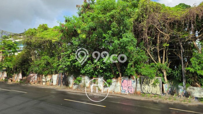 Tanah Dijual Lokasi Kuta, Badung dengan Luas Tanah 20000m2 dan Status - Tanah Dijual Lokasi Kuta, Badung dengan Luas Tanah 20000m2 dan Status -