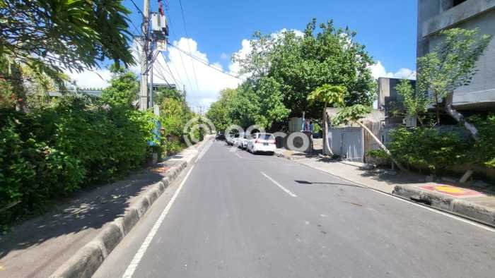 Tanah untuk Dijual di Kuta Badung Luas 2000m2 Tanah untuk Dijual di Kuta Badung Luas 2000m2