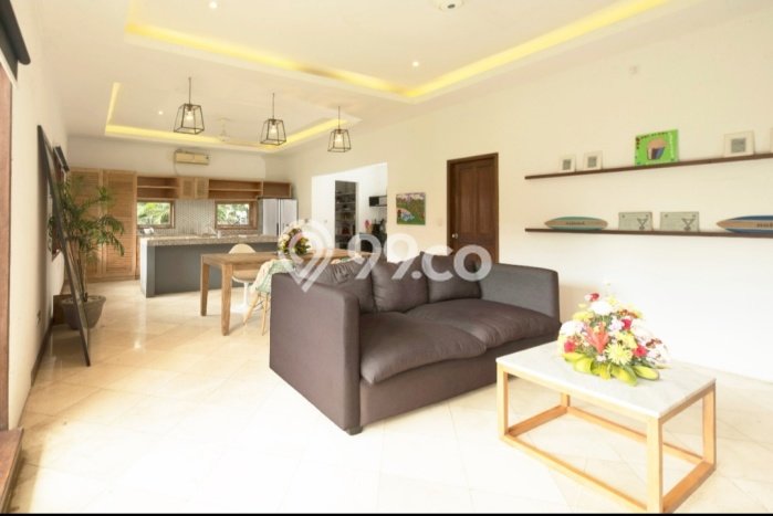 DIJUAL! Vila Kawasan , Luas 685m2m², Posisi Premium DIJUAL! Vila Kawasan , Luas 685m2m², Posisi Premium