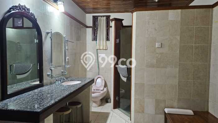 For Sale Vila Kawasan , Luas 670m2m², Posisi Premium For Sale Vila Kawasan , Luas 670m2m², Posisi Premium