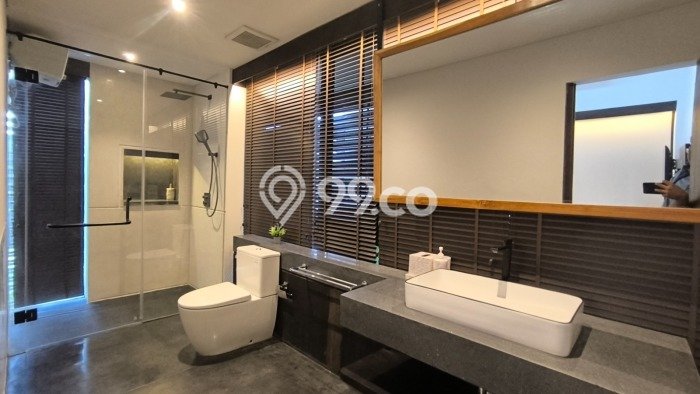 Vila Kawasan , Luas 211m2m², Lingkungan Asri Vila Kawasan , Luas 211m2m², Lingkungan Asri