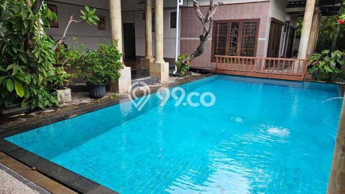 For Sale Vila Kawasan , Luas 670m2m², Posisi Premium For Sale Vila Kawasan , Luas 670m2m², Posisi Premium
