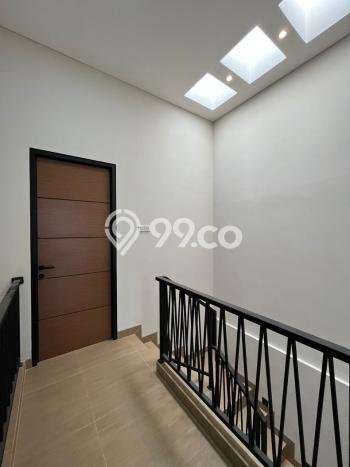 Hunian Mewah LB 195m2 Siap Huni Desain Elegan di Tomang, Jakarta Barat Hunian Mewah LB 195m2 Siap Huni Desain Elegan di Tomang, Jakarta Barat