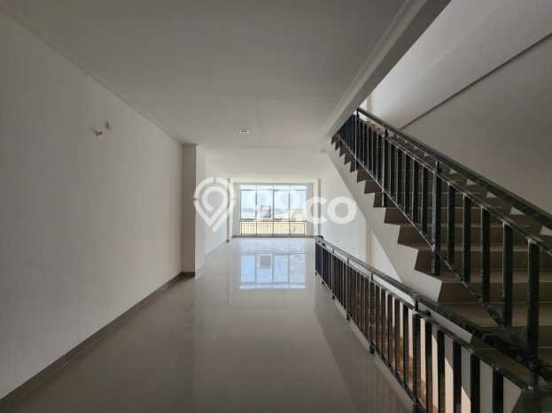 Unit Ruko Dijual di Jakarta Utara LT 67m2 & LB 337m2 Unit Ruko Dijual di Jakarta Utara LT 67m2 & LB 337m2