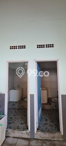 Unit Kost Dijual di Grogol dengan 35 Kamar Area Strategis Unit Kost Dijual di Grogol dengan 35 Kamar Area Strategis