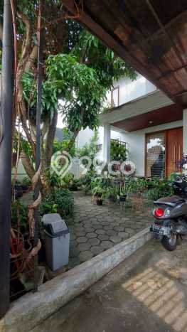 Dijual Rumah Premium dengan Fasilitas Sekitar Komplit di Kembangan, Jakarta Barat Dijual Rumah Premium dengan Fasilitas Sekitar Komplit di Kembangan, Jakarta Barat