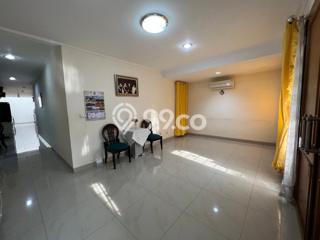 Rumah Elit Modern Tanpa Renovasi di Green Ville Jakarta Barat Rumah Elit Modern Tanpa Renovasi di Green Ville Jakarta Barat