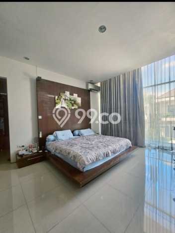 Rumah Mewah Dijual LT 270m2 di Wiyung, Surabaya Rumah Mewah Dijual LT 270m2 di Wiyung, Surabaya