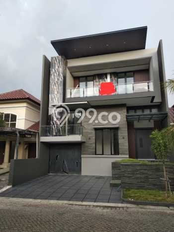 Rumah Elit LB 400m2 Siap Pakai Desain Elegan di Citraland, Surabaya Rumah Elit LB 400m2 Siap Pakai Desain Elegan di Citraland, Surabaya
