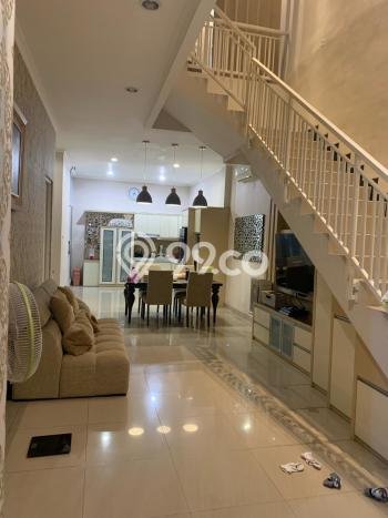 Rumah Elit Modern Siap Huni di Manyar Surabaya Rumah Elit Modern Siap Huni di Manyar Surabaya