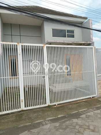 Hunian Cantik Modern Lb 47m2 di Rungkut, Surabaya Hunian Cantik Modern Lb 47m2 di Rungkut, Surabaya