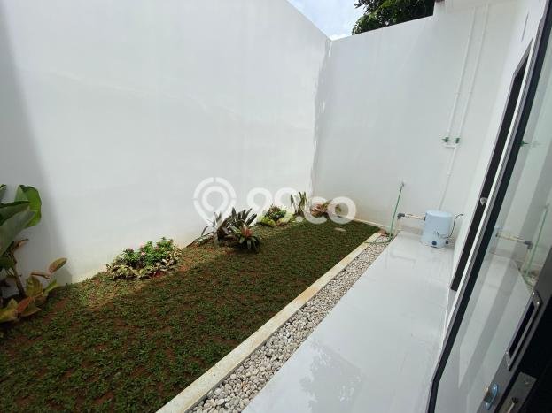 Dijual Hunian Rumah Terawat 4 Kamar di Caman, Bekasi Dijual Hunian Rumah Terawat 4 Kamar di Caman, Bekasi