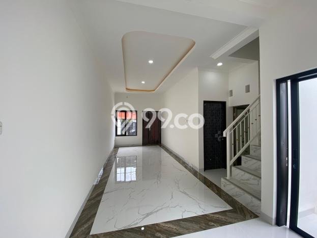Dijual Hunian Rumah Terawat 4 Kamar di Caman, Bekasi Dijual Hunian Rumah Terawat 4 Kamar di Caman, Bekasi