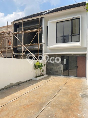 Dijual Hunian Rumah Nyaman 3 Kamar di Jatiwaringin, Jakarta Timur Dijual Hunian Rumah Nyaman 3 Kamar di Jatiwaringin, Jakarta Timur
