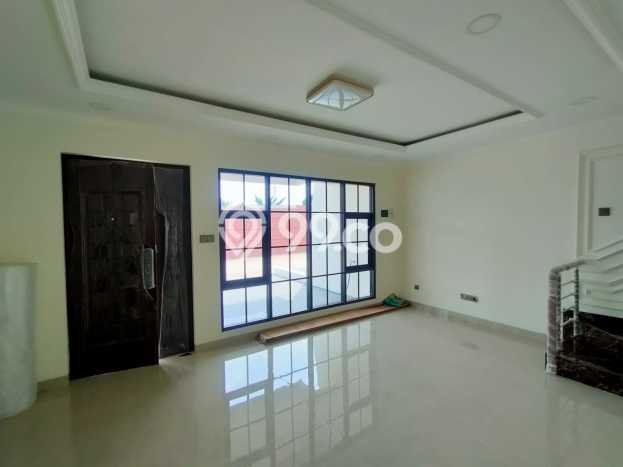 Rumah Luas Asri 3 KT Siap Pakai di Jatibening Bekasi Rumah Luas Asri 3 KT Siap Pakai di Jatibening Bekasi