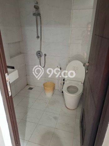 Rumah Luas Asri 2 KT Siap Huni di Green Lake City Jakarta Barat Rumah Luas Asri 2 KT Siap Huni di Green Lake City Jakarta Barat