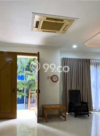 Rumah Disewakan Jakarta Barat LT 300m2 LB 247m2 Area Permata Buana Rumah Disewakan Jakarta Barat LT 300m2 LB 247m2 Area Permata Buana