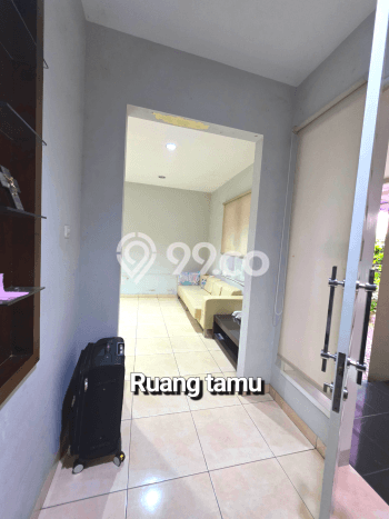 Lokasi strategis! Rumah siap pakai dikontrakkan di Palmerah LB 270m2 Lokasi strategis! Rumah siap pakai dikontrakkan di Palmerah LB 270m2