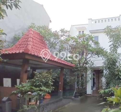 Rumah Elit Modern Siap Huni di Meruya Jakarta Barat Rumah Elit Modern Siap Huni di Meruya Jakarta Barat