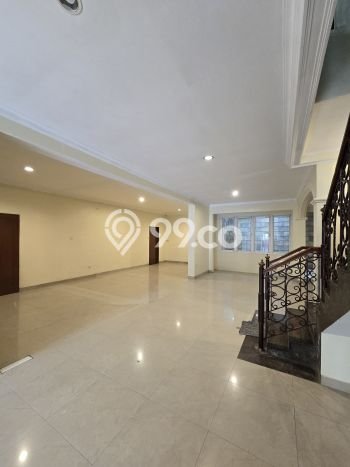 Dijual Rumah Premium dengan Fasilitas Sekitar Komplit di Tebet, Jakarta Selatan Dijual Rumah Premium dengan Fasilitas Sekitar Komplit di Tebet, Jakarta Selatan