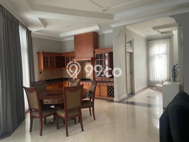 Disewakan! Rumah 5 Kamar Tidur &
4 Kamar Mandi di Permata Buana, Jakarta Barat Disewakan! Rumah 5 Kamar Tidur &
4 Kamar Mandi di Permata Buana, Jakarta Barat