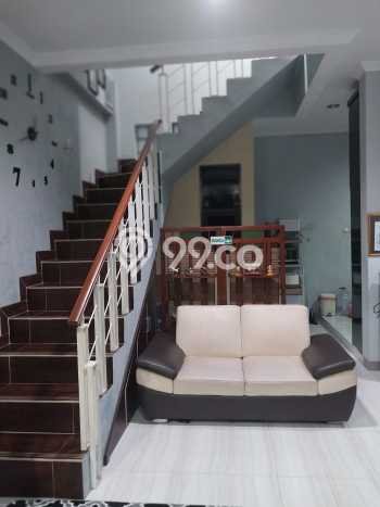 For Sale Hunian Rumah Terawat 5 KT di Taman Royal, Tangerang For Sale Hunian Rumah Terawat 5 KT di Taman Royal, Tangerang