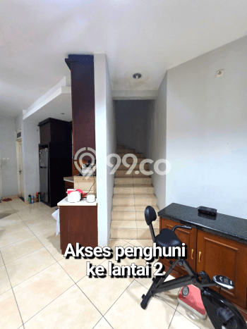 Lokasi strategis! Rumah siap pakai dikontrakkan di Palmerah LB 270m2 Lokasi strategis! Rumah siap pakai dikontrakkan di Palmerah LB 270m2