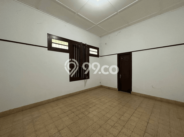 Siap Huni Rumah Mewah 3 Kamar di Menteng Dekat ke Mana Saja Siap Huni Rumah Mewah 3 Kamar di Menteng Dekat ke Mana Saja