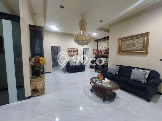 Area Ramai! Kantor Dijual di Kebayoran Baru untuk Bisnis Luas Bangunan 1603m2 Area Ramai! Kantor Dijual di Kebayoran Baru untuk Bisnis Luas Bangunan 1603m2
