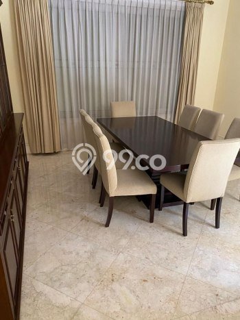 Rumah 4 Kamar Lengkap Dikontrakkan di Menteng Harga Kompetitif Rumah 4 Kamar Lengkap Dikontrakkan di Menteng Harga Kompetitif