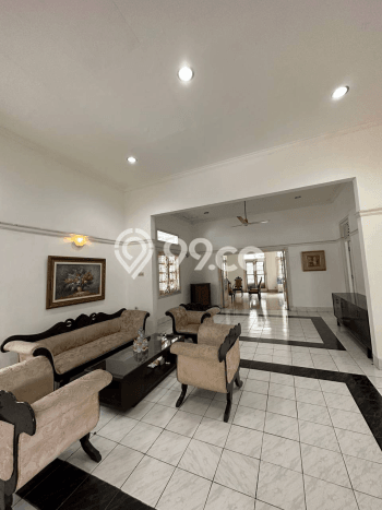 Siap Huni Rumah Mewah 0 Kamar di Menteng Dekat ke Mana Saja Siap Huni Rumah Mewah 0 Kamar di Menteng Dekat ke Mana Saja
