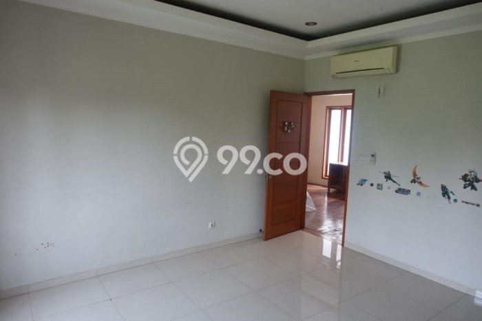 Dijual Hunian Mewah dengan Fasilitas Sekitar Lengkap di Tebet, Jakarta Selatan Dijual Hunian Mewah dengan Fasilitas Sekitar Lengkap di Tebet, Jakarta Selatan