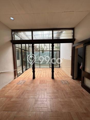Dijual Rumah Premium dengan Fasilitas Sekitar Komplit di Menteng, Jakarta Pusat Dijual Rumah Premium dengan Fasilitas Sekitar Komplit di Menteng, Jakarta Pusat