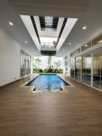 For Sale Rumah Mewah Exclusive di Menteng, Jakarta Pusat For Sale Rumah Mewah Exclusive di Menteng, Jakarta Pusat