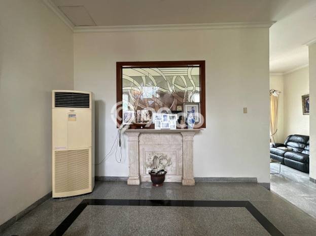 Siap Huni Rumah Mewah 3 Kamar di Menteng Dekat ke Mana Pun Siap Huni Rumah Mewah 3 Kamar di Menteng Dekat ke Mana Pun