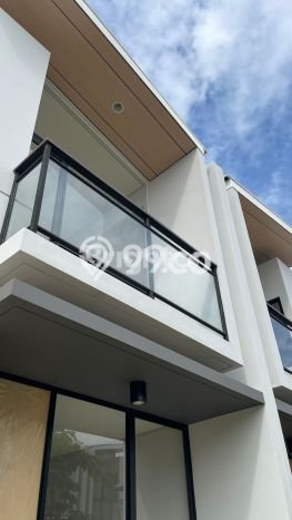 Rumah Strategis Modern Lb 88m2 di Kelapa Dua, Tangerang Rumah Strategis Modern Lb 88m2 di Kelapa Dua, Tangerang