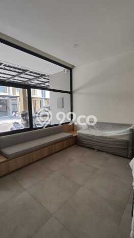 Rumah sewa siap huni 3 Kamar Tidur di BSD City, Tangerang Rumah sewa siap huni 3 Kamar Tidur di BSD City, Tangerang