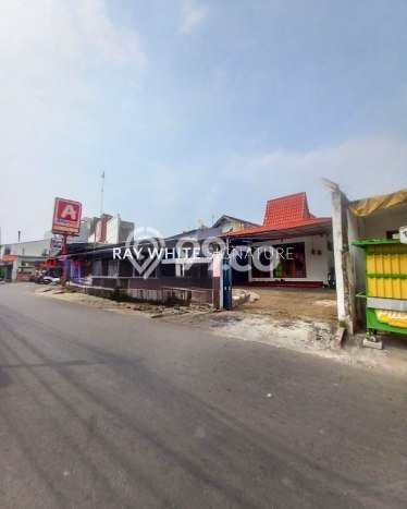 Siap Huni Rumah Mewah 5 Kamar di Kebayoran Baru Dekat ke Mana Pun Siap Huni Rumah Mewah 5 Kamar di Kebayoran Baru Dekat ke Mana Pun