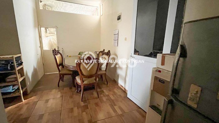 Rumah Luxury Modern Tanpa Renovasi di Bintaro Tangerang Selatan Rumah Luxury Modern Tanpa Renovasi di Bintaro Tangerang Selatan